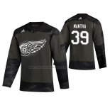 Camiseta Hockey Detroit Red Wings Anthony Mantha 2019 Veterans Day Camuflaje