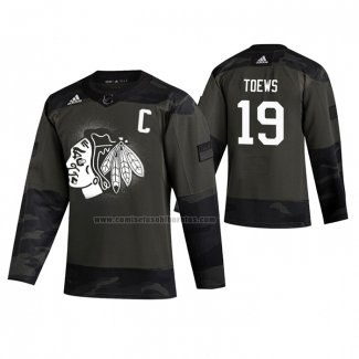 Camiseta Hockey Chicago Blackhawks Jonathan Toews 2019 Veterans Day Camuflaje