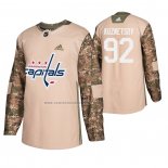 Camiseta Hockey Washington Capitals Evgeny Kuznetsov Veterans Day Camuflaje